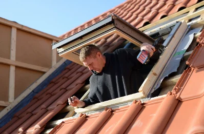 Pose de fenêtres de toit Velux à Marœuil
